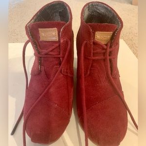 TOMS Crimson red suede booties